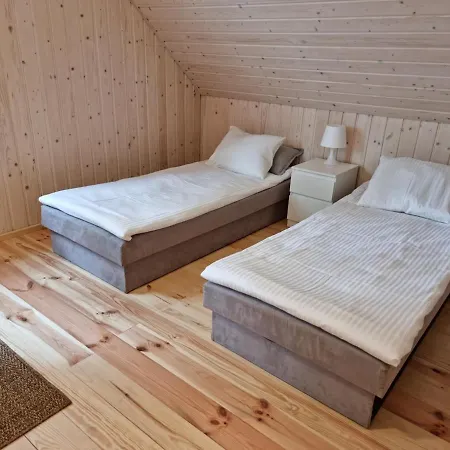 Sloneczna Zatoka Lodge *