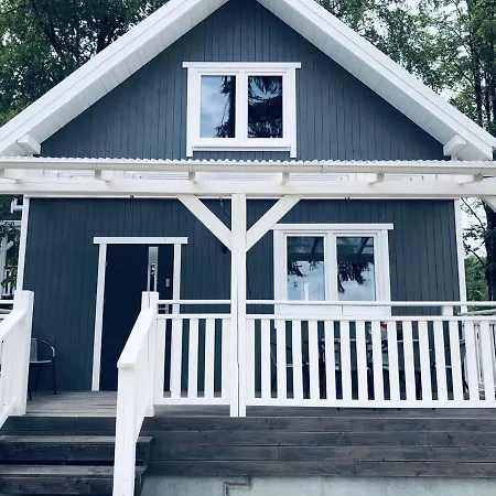 Sloneczna Zatoka 山林小屋 Gowidlino