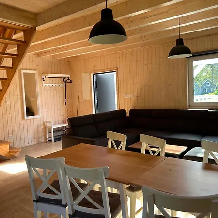 Sloneczna Zatoka 山林小屋 Gowidlino